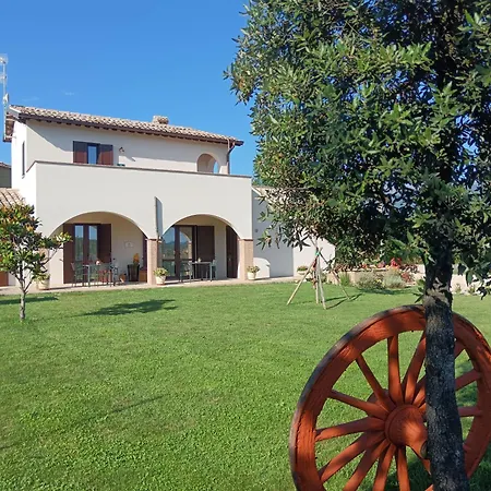 Κατάλυμα σε φάρμα L'antico Fienile Montefalco